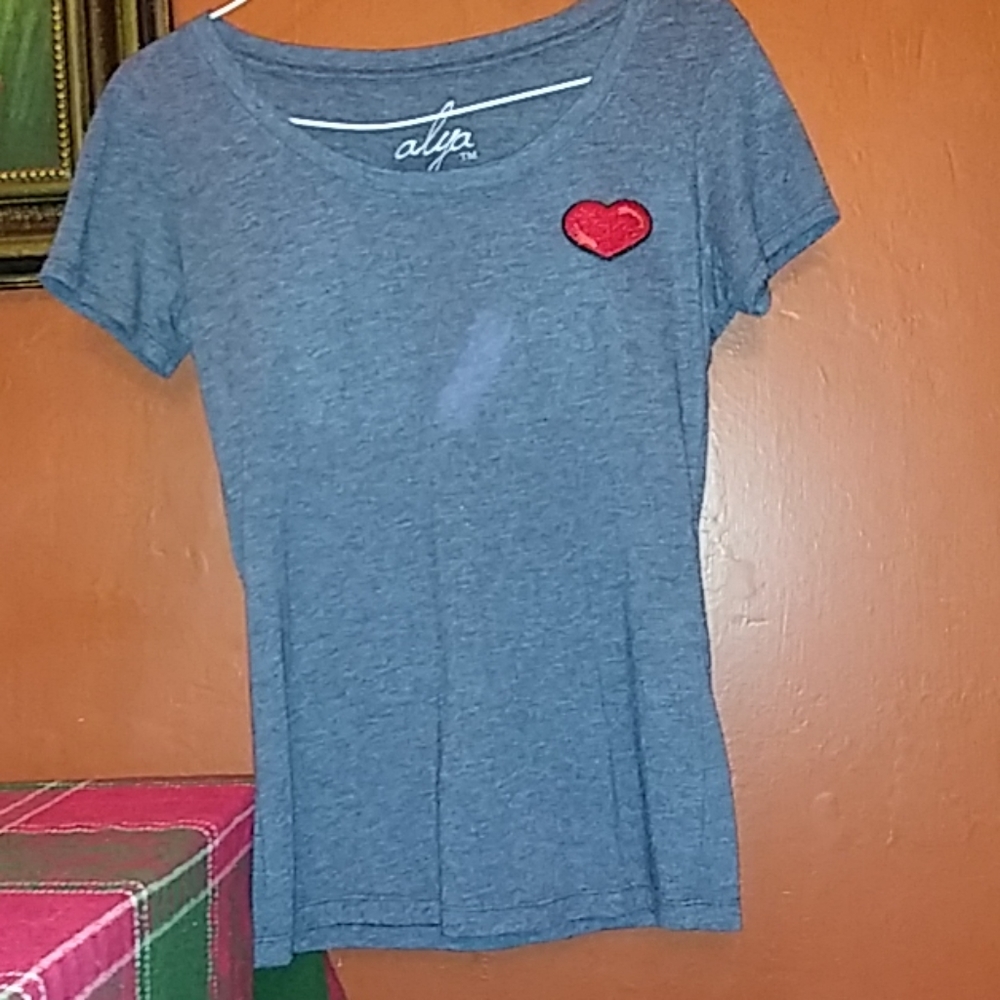 Women's shirt
